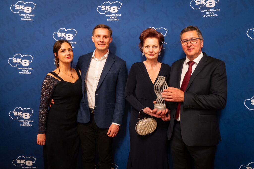 Rodinné včelárstvo Vargapál získalo prestížne ocenenie Cena regiónov 2025 - 1